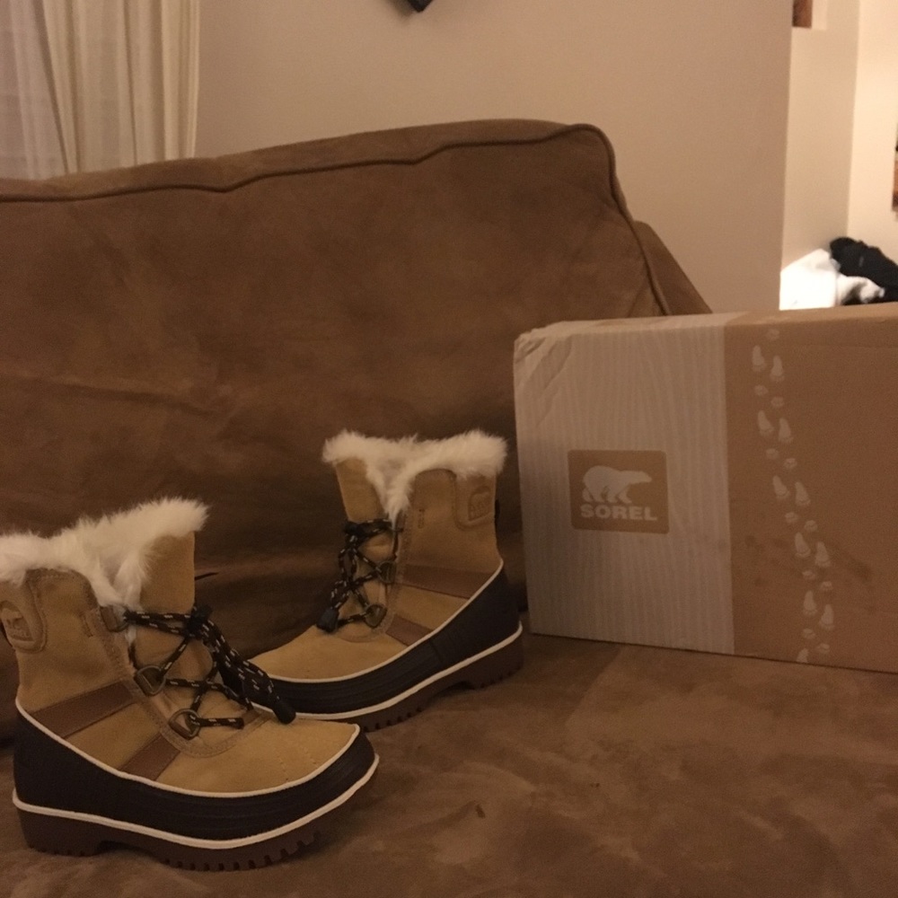 Sorel curry elk winter boots brand new in box